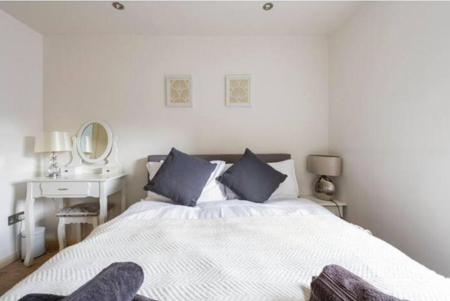 Super Beautiful Three Bedroom Appartamento *